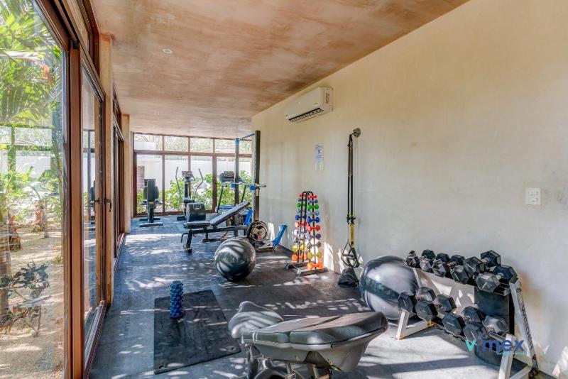 Stay at TAO Pool BBQ Gym Yoga Beach 5min - image 4