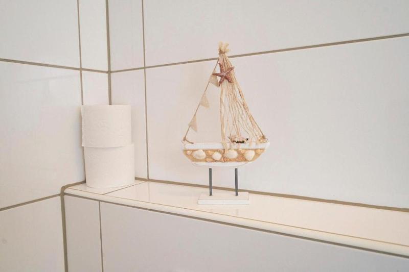 Standard Double Room with Shared Bathroom image 2
