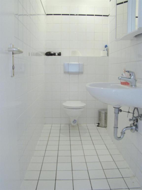 Double or Twin Room with Shared Bathroom image 3