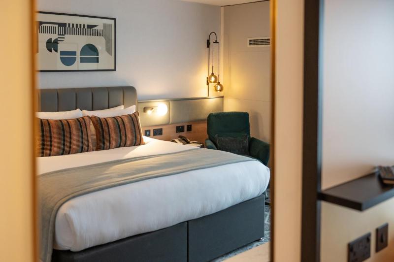 Crowne Plaza Birmingham City By IHG - image 12
