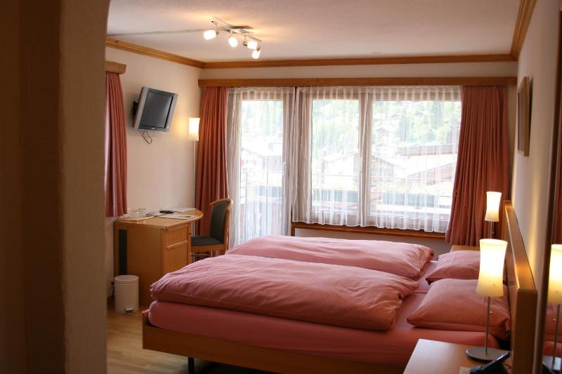 Triple Room image 1