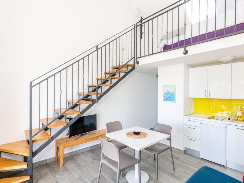 Apartments Villa Lukas - No.12 Gallery Two Bedroom Apartment with Balcony and Sea View - image 21