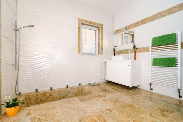 Villa Avoca - Four Bedroom Villa with Swimming Pool - image 8