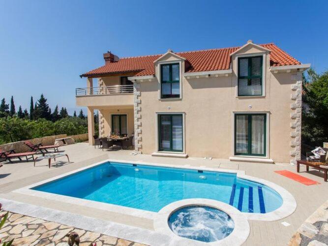 Villa Avoca - Four Bedroom Villa with Swimming Pool - image 19