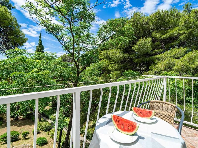 Apartment  Rooms Papa - Premium Double or Twin Room with Balcony and Partial Sea View Soba 2 - image 14