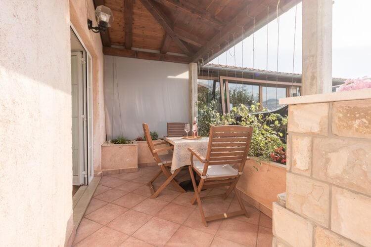 Apartments Lotea - Two-Bedroom Apartment with Terrace - image 6