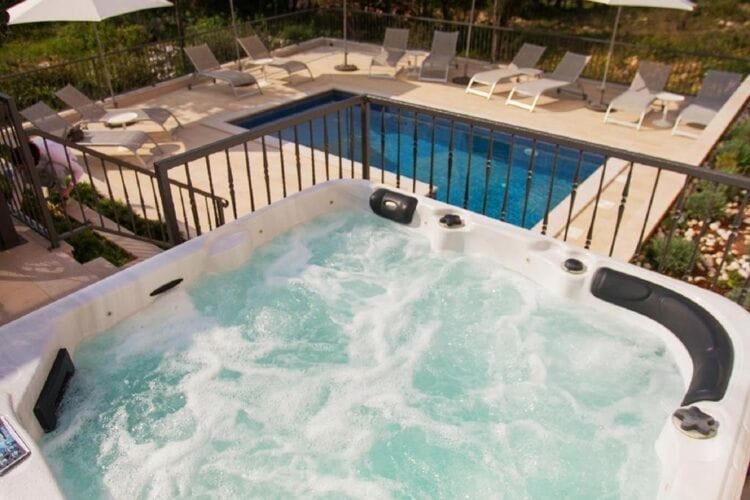 Apartments Villa Lukas - No.11 Gallery Studio Apartment with Balcony and Sea View - image 19
