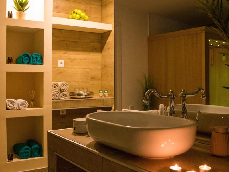 Villa Roza- Two-Bedroom Apartment - image 14