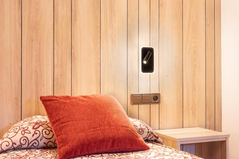 Single Room image 1