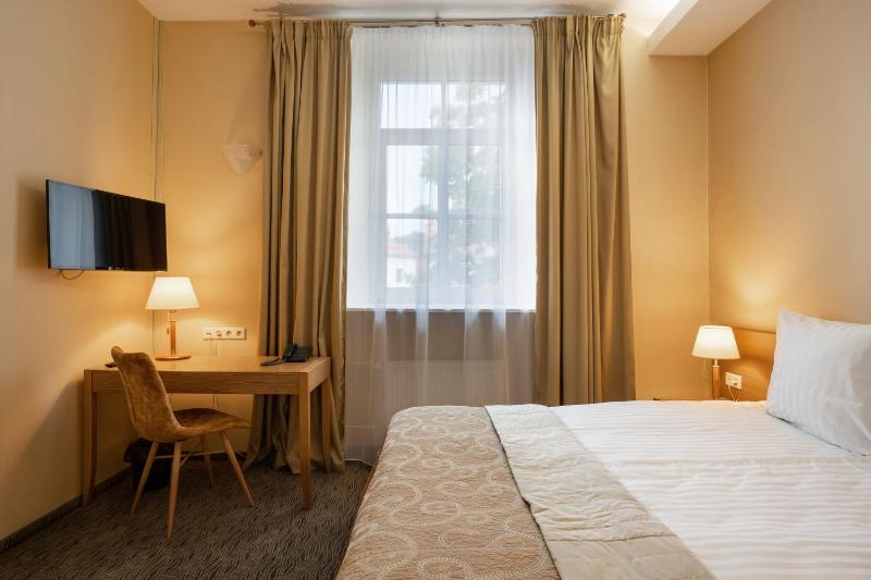 Deluxe Room image 1