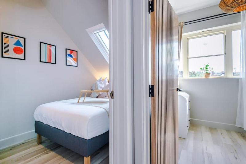 City Centre Apartment Free Parking and Luxury Finishes - image 38