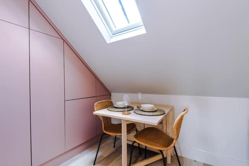 City Centre Apartment Free Parking and Luxury Finishes - image 33