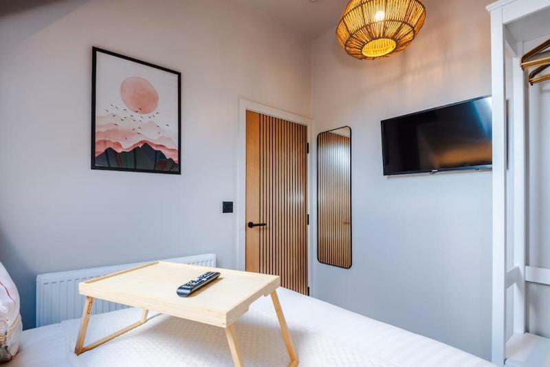 City Centre Apartment Free Parking and Luxury Finishes - image 15