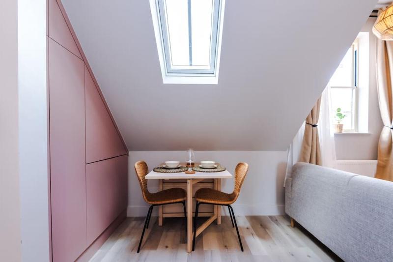City Centre Apartment Free Parking and Luxury Finishes - image 17