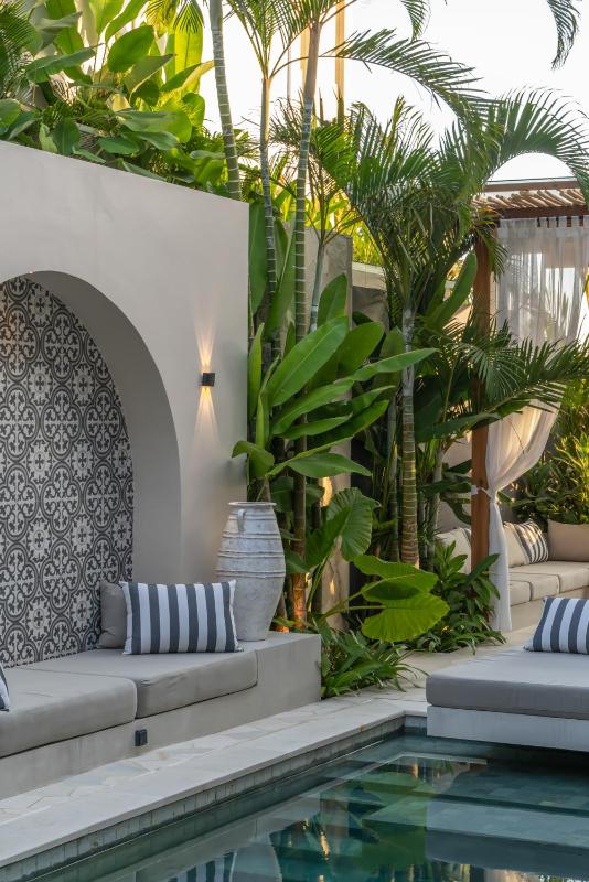 Villa Nalaka - Sophisticated 2BR Steps from Pererenan Beach - image 13