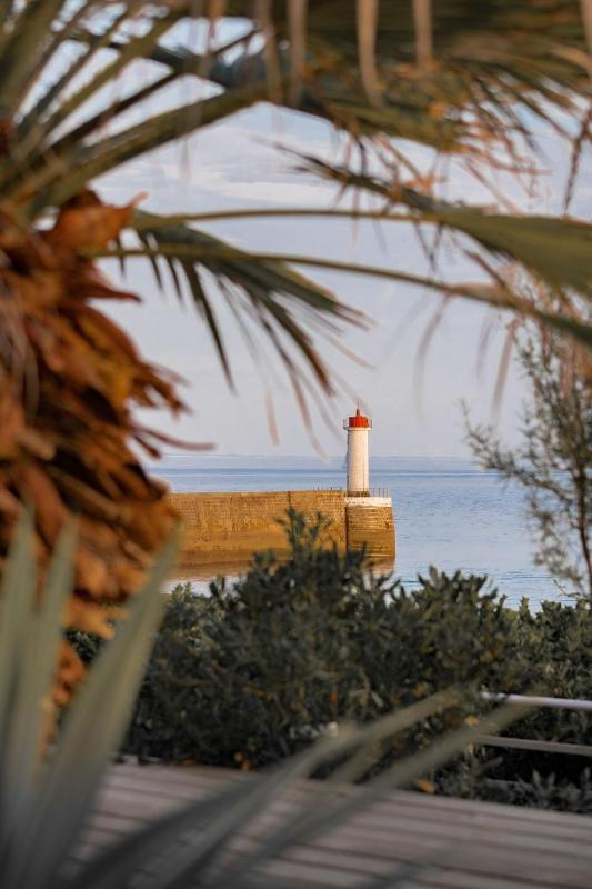 Suite with Sea View image 4