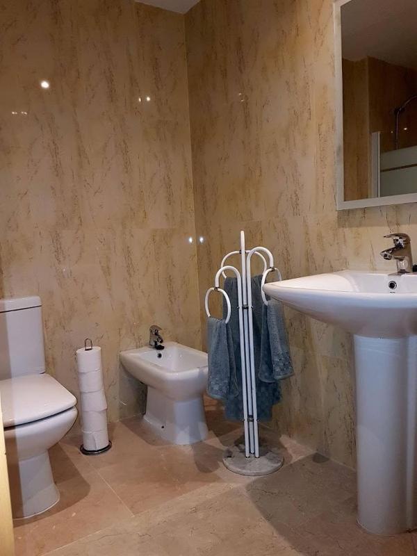 Top Floor Apt Close To Duquesa - image 9