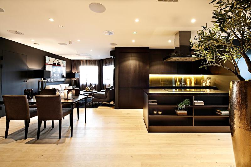 Penthouse Apartment image 4