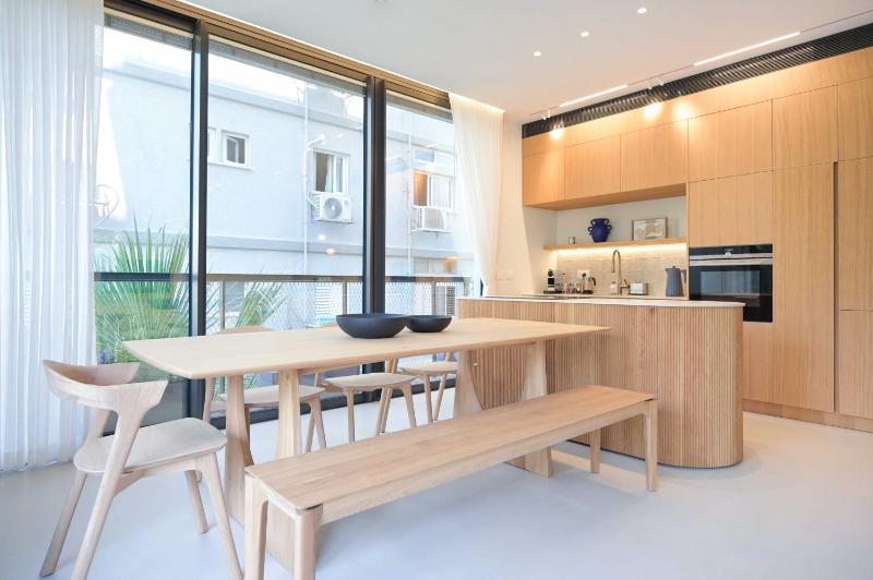 La Suite 3BR near the Beach by HolyGuest - image 5