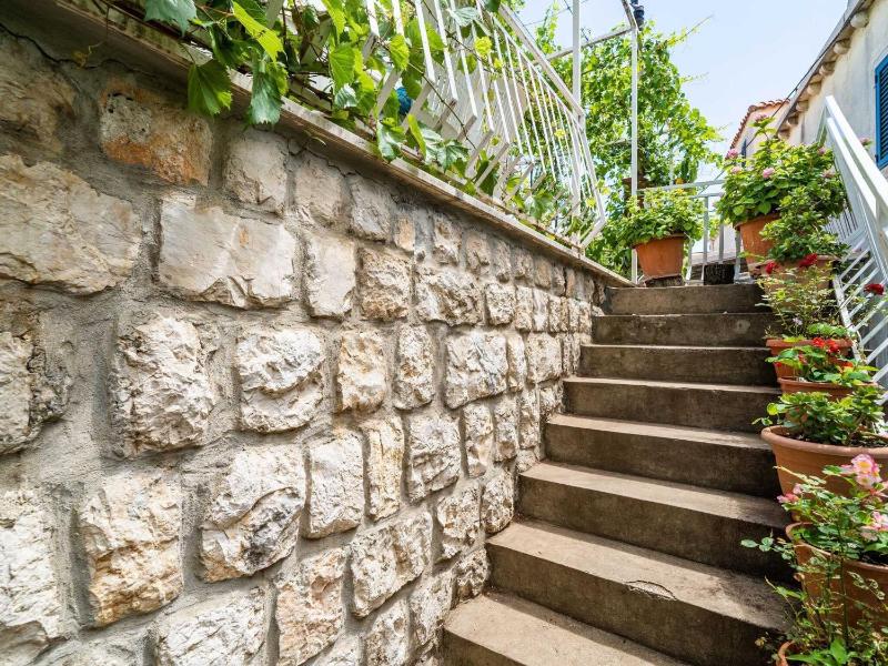 Apartments Zarac - One Bedroom Apartment with Balcony and Sea View Milanka - image 16