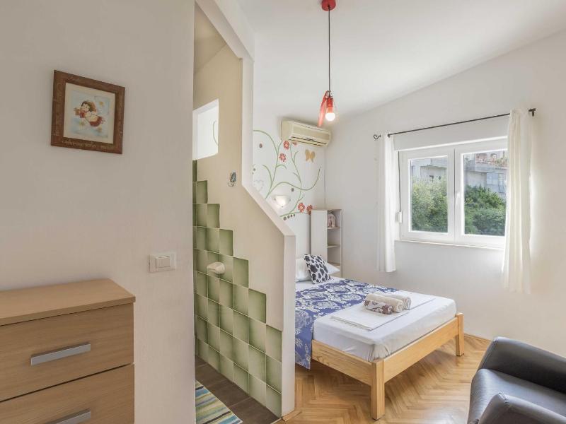 Apartment Keko - Three Bedroom Apartment with Terrace - image 18