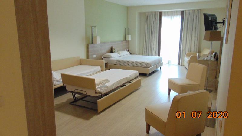 Superior Quadruple Room image 1