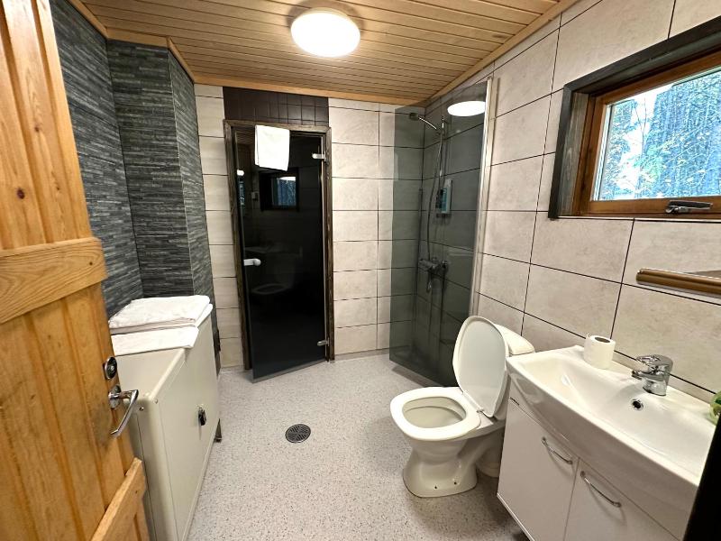 Two-Bedroom House image 4