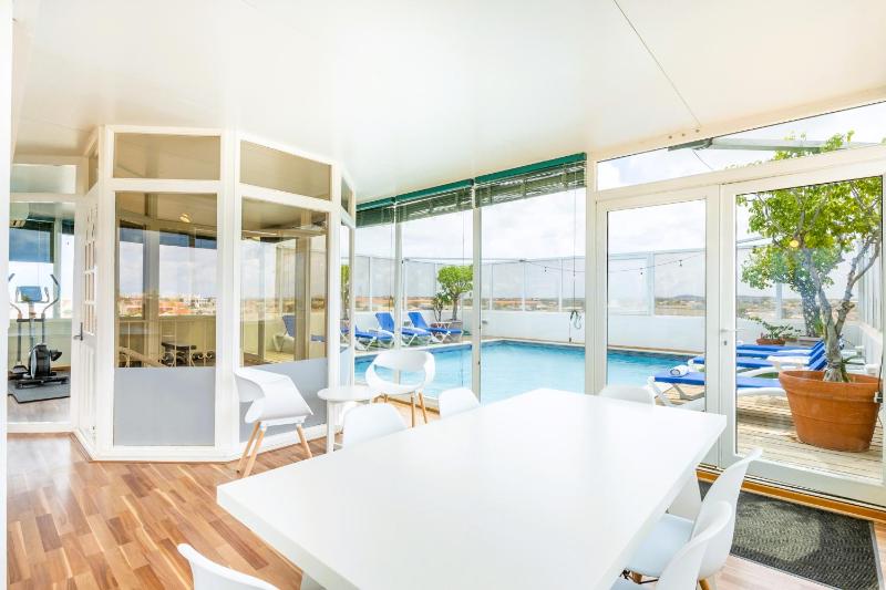 Bocobay Penthouse 4BR 4BA with Rooftop Pool - image 12