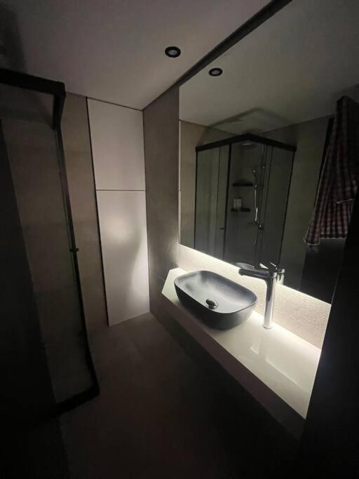 Luminoso y confortable apartamento en el corazón de la ciudad - image 11