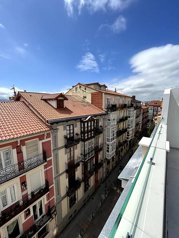 Loft con amplia terraza en el centro de Santander - image 18