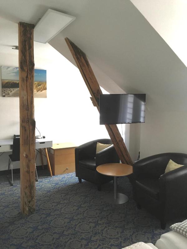 Double Room image 3