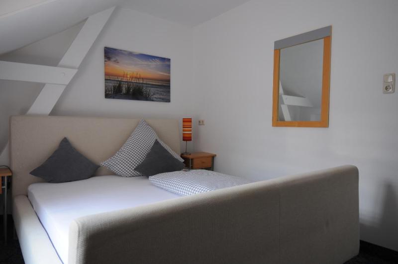 Double Room image 2