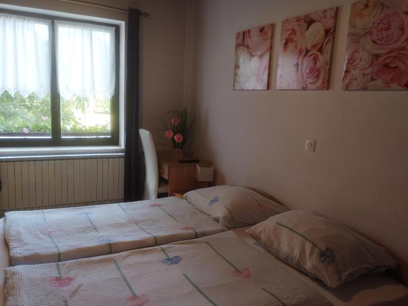 Quadruple Room with Mountain View image 1