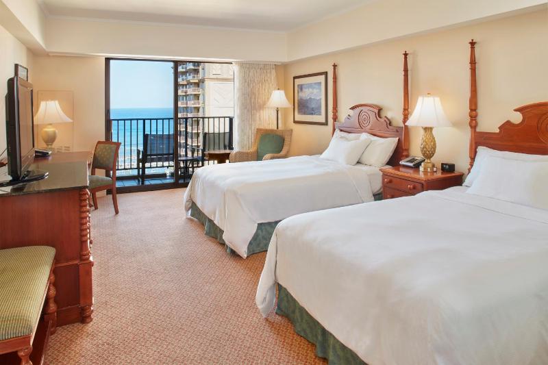 Double Room with Two Double Beds and Ocean View image 3