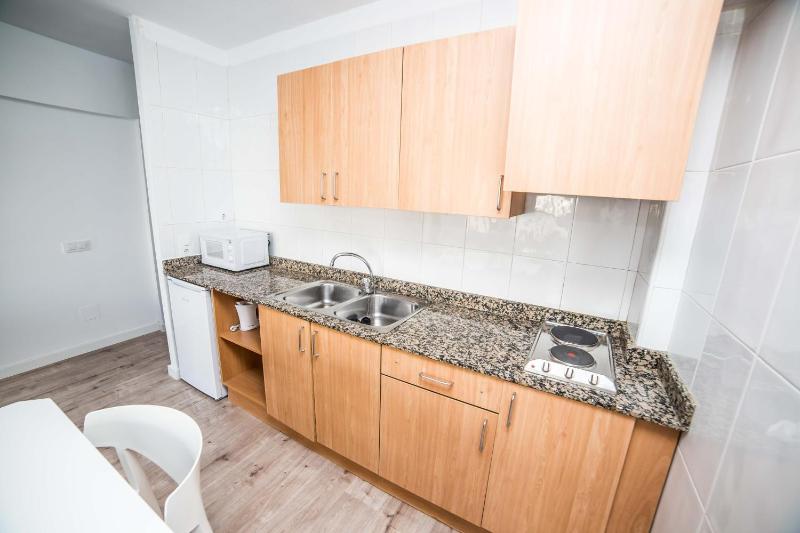 One Bedroom Apartment with Sea View (3 Adults + 1 Child) image 3