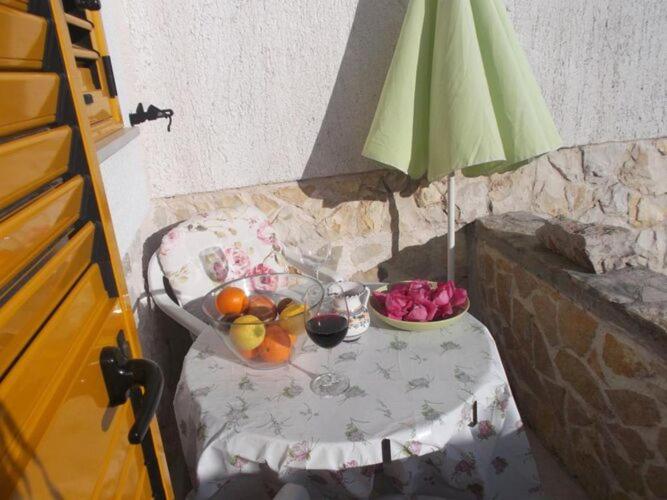 Apartments Sunce - One Bedroom Apartment with Terrace and Sea View - image 7