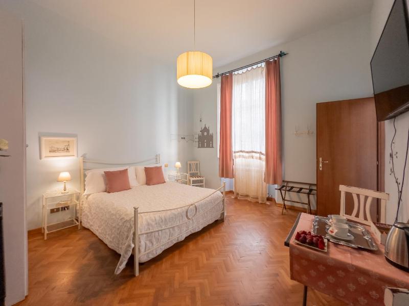 Spacious Double Room image 3