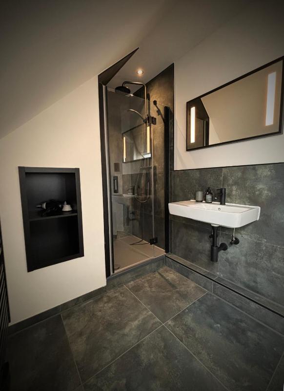 Four-Bedroom Loft Apartment image 1