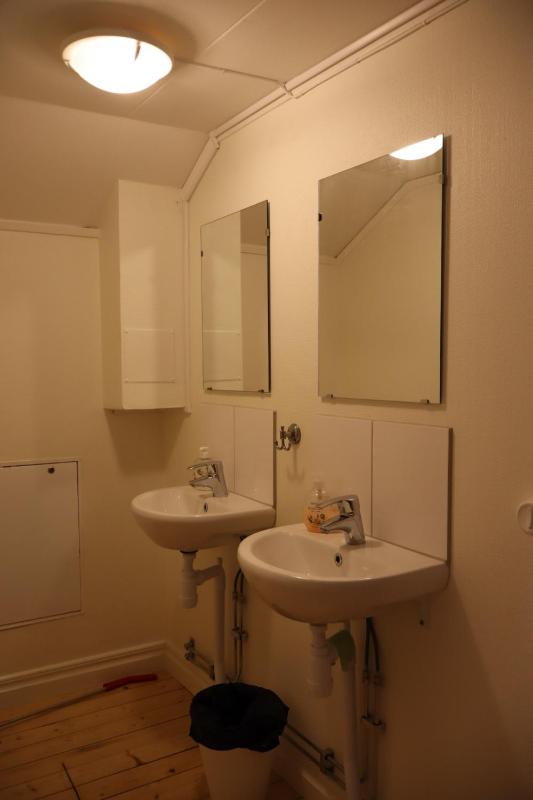 Family Room with Shared Bathroom image 3