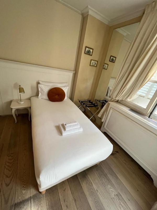 Single Room Granet (second floor) image 2