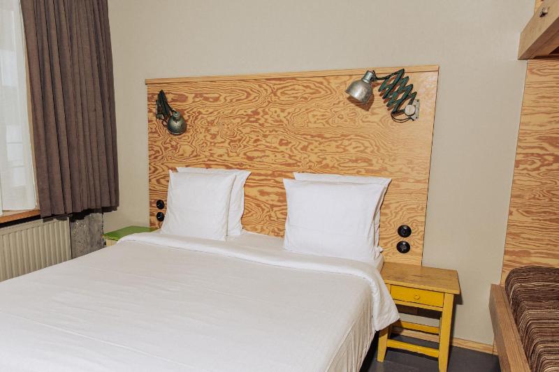 Quadruple Room image 1
