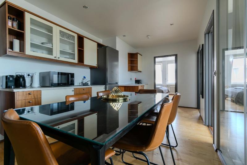 Máni Apartments by Heimaleiga - image 11