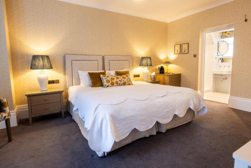 Best Western Plus The Connaught Hotel - image 7