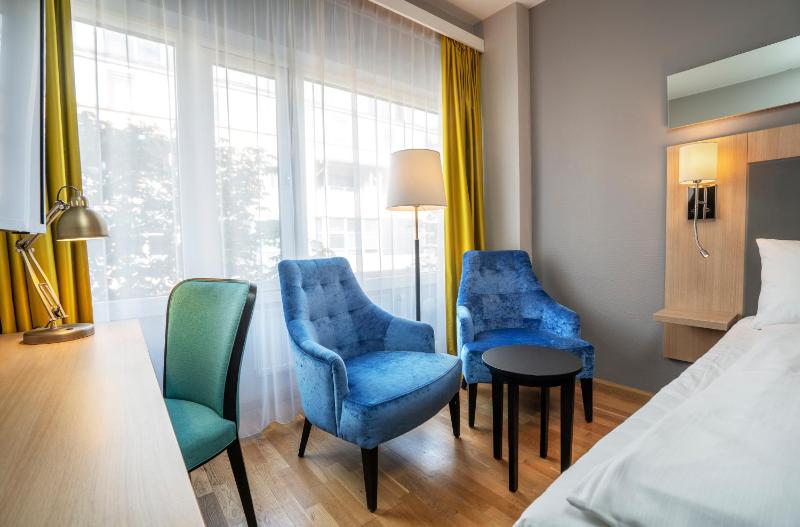 Standard Double Room image 1
