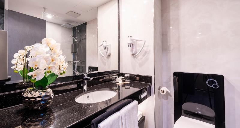 Comfort Triple Room image 3