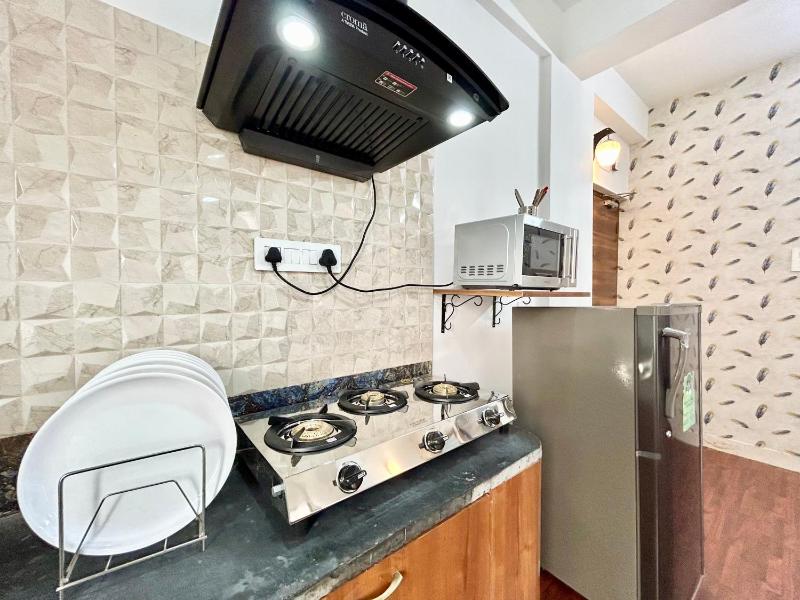 Unique & Comfy 2BHK Apartment Near Nicco Park Kolkata - image 8