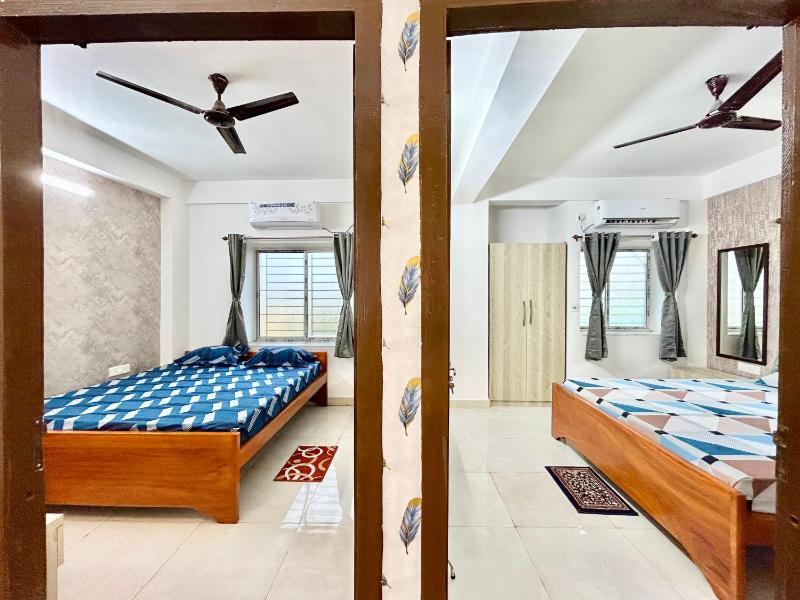 Unique & Comfy 2BHK Apartment Near Nicco Park Kolkata - image 6