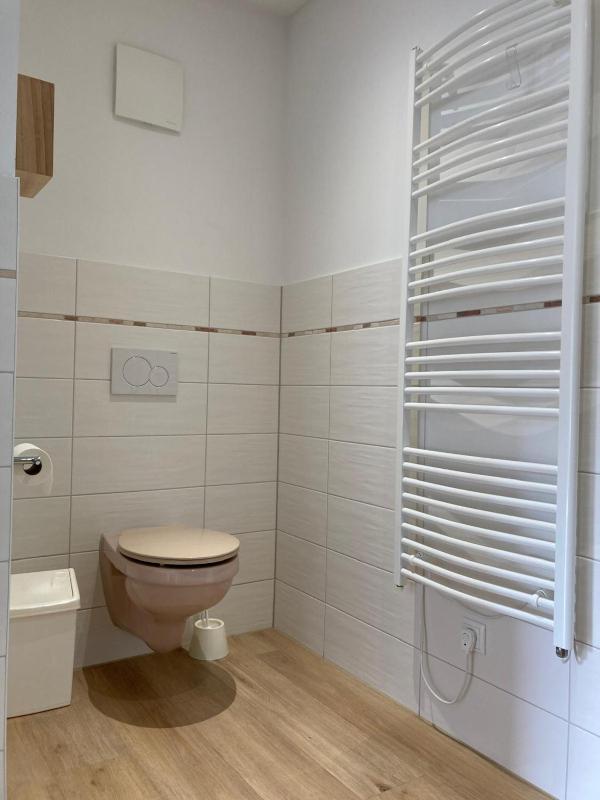 Double Room image 3