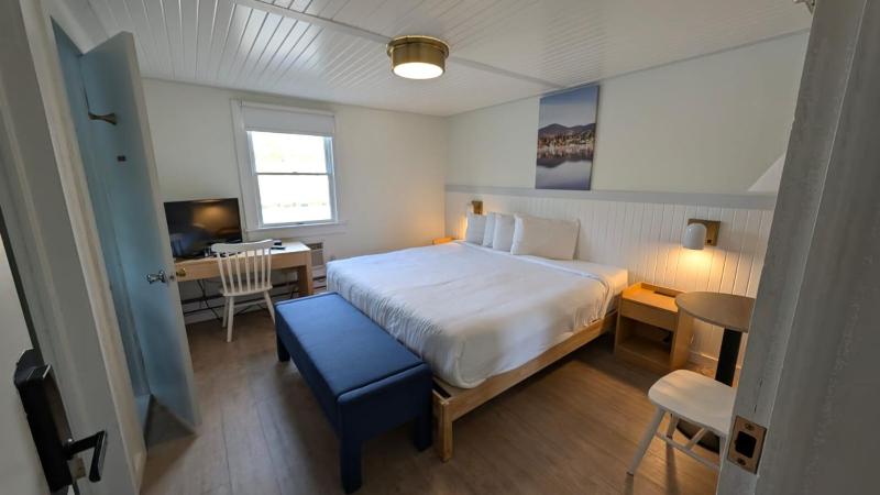 Standard Single Room image 2