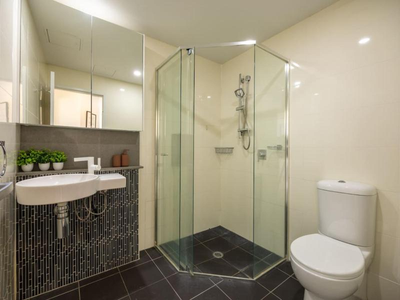 Luxury 3BR Suite Stunning Skyline-River-View at CBD - image 6